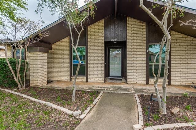 Building Photo - 2214 Grapevine Ln