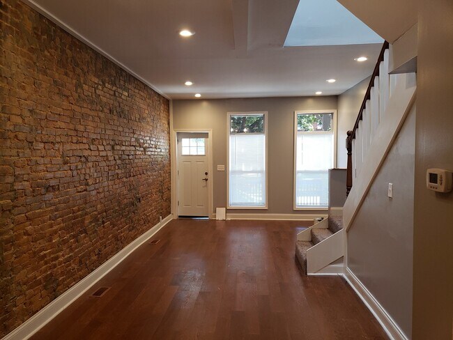 Building Photo - Awesome  2BD/1.5BA Charles Village Home w ...