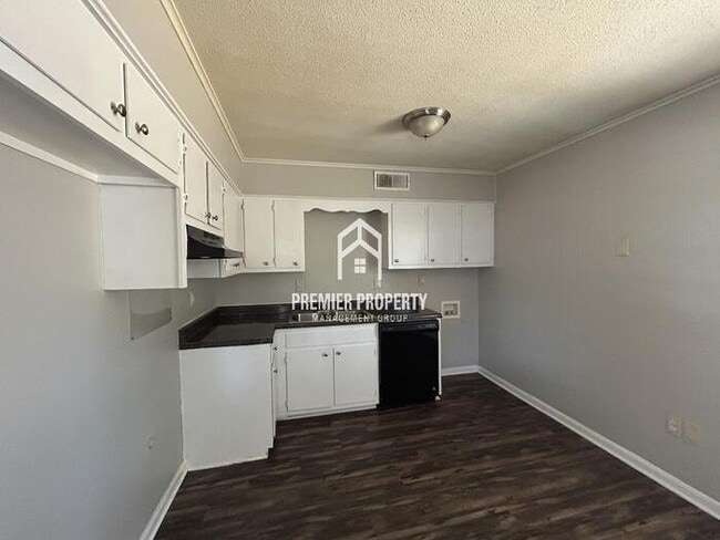 Building Photo - 42 Torbrook Cove