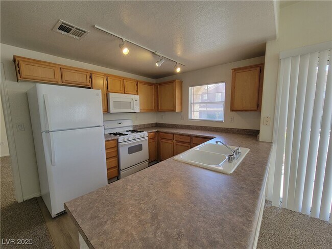 Foto del edificio - 3822 Ormond Beach St