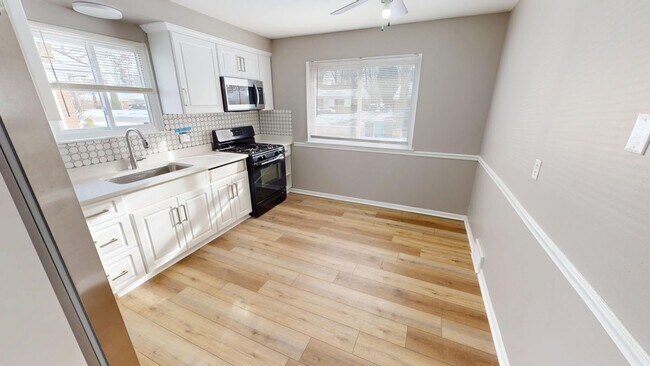 Foto del edificio - 1177 Connie Ave