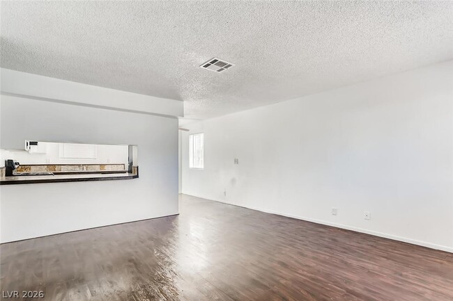 Building Photo - 24 Rose Cir