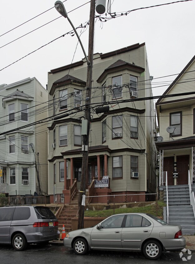 Exterior - 184 Seaview Ave