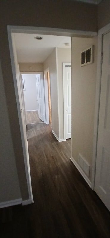 Building Photo - 11224 Oakland Ave