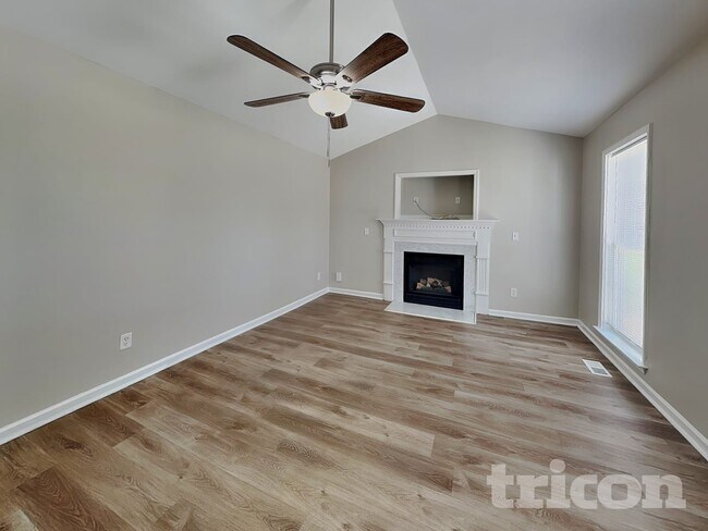Foto del edificio - 4041 Mackinac Island Ln