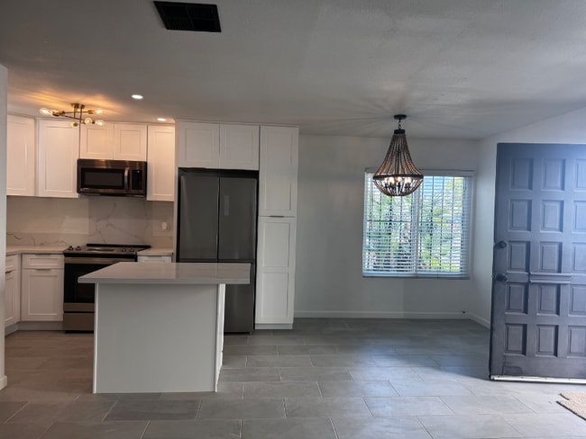 Building Photo - 6728 Omega Dr