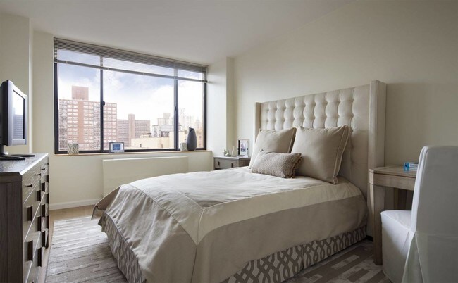 Foto del edificio - 215-256 W 94th St
