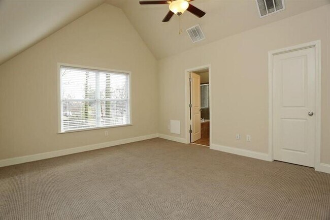 Foto del edificio - 1729 Marietta Rd NW
