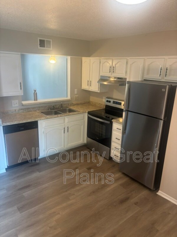 Foto del edificio - 609 S Lakehurst Dr