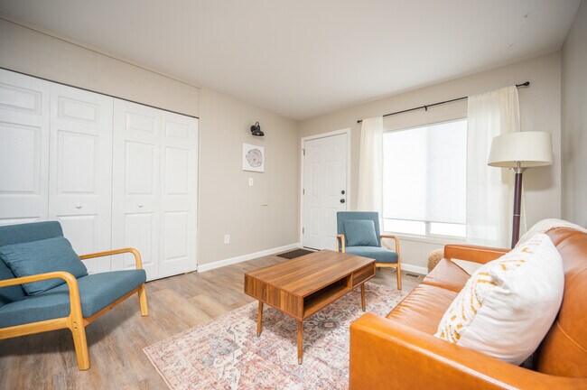 Foto del edificio - 4605 E Patrick Rd
