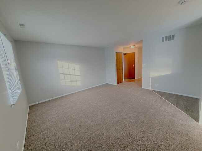 Building Photo - 6 N Victoria Ln