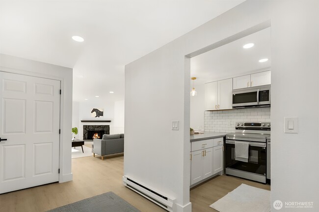 Foto del edificio - 14527 NE 40th St
