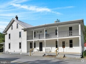 Building Photo - 836 -838 Suedberg Rd