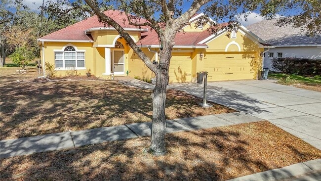Building Photo - 16829 Midsummer Ln