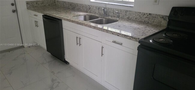 Foto del edificio - 265 NW 135th St