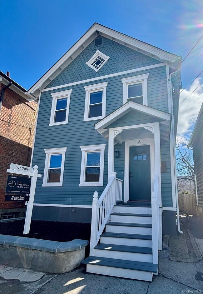 Building Photo - 8 S Cedar St