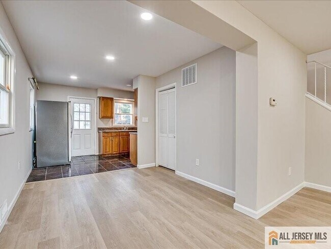 Foto del edificio - 11 Hyde Ave