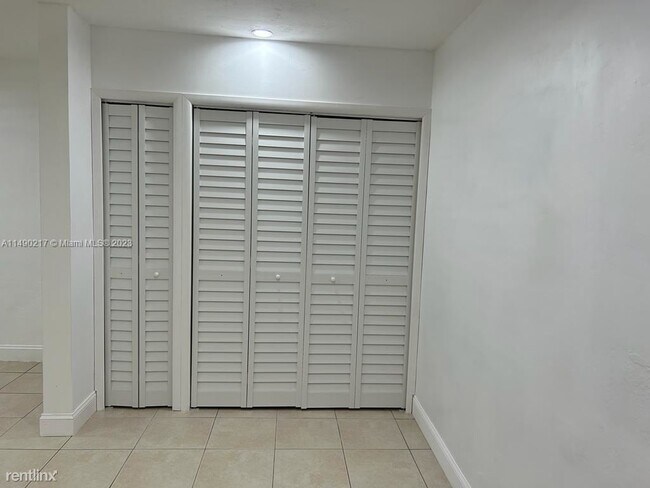 Foto del edificio - 3 br, 1 bath House - 22365 SW 112th Pl # M...