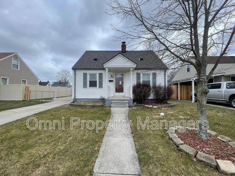 Primary Photo - 21794 Lambrecht Ave
