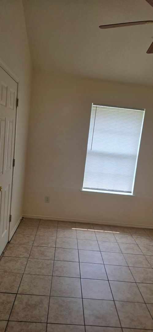 Building Photo - 4407 July Dr