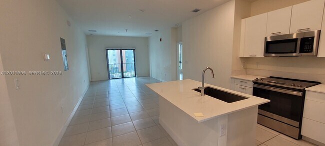 Foto del edificio - 8001 NW 41st St