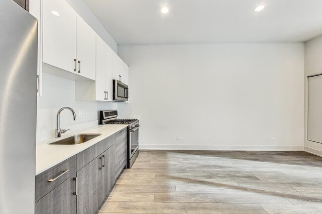 Building Photo - 847 N Larrabee St
