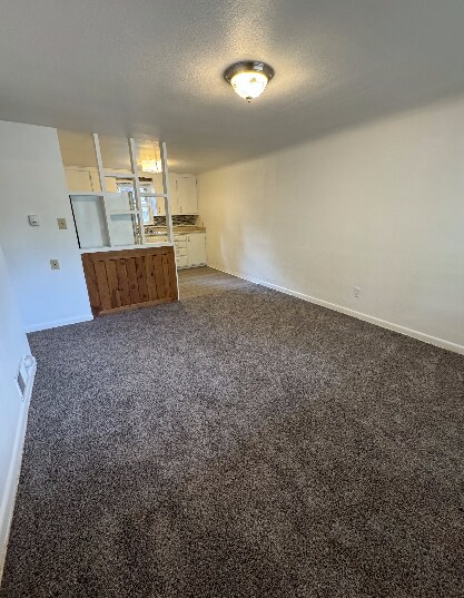 Foto principal - 701 E Myrtle St
