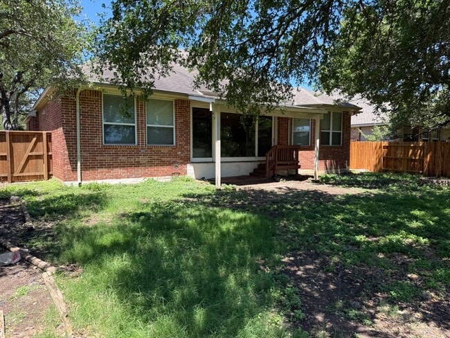 Building Photo - 4 Bedroom/2 Bath Links At Canyon Springs Subdivision