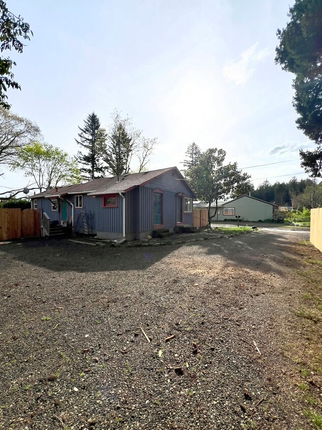 Photo - 1934 Southeast 138th Avenue, Unit B