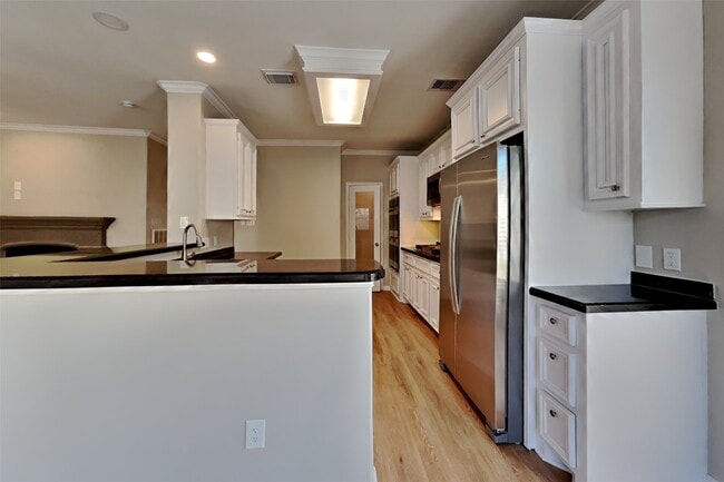 Building Photo - 3326 Beacon View Ct