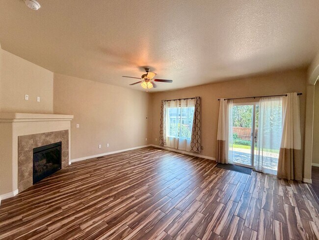 Building Photo - GRAND Liberty Ranch Home | 5 Bedrooms | Finished Basement + Bar | 3-Car Tandem Heated Garage | Pr...