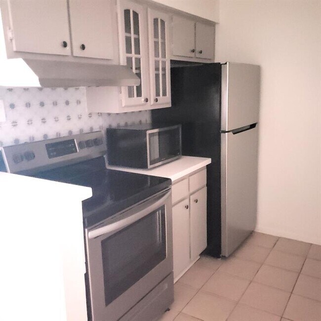 Foto del edificio - 2350 Bering Dr