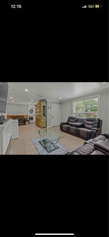Foto principal - 12549 Lorna Ave