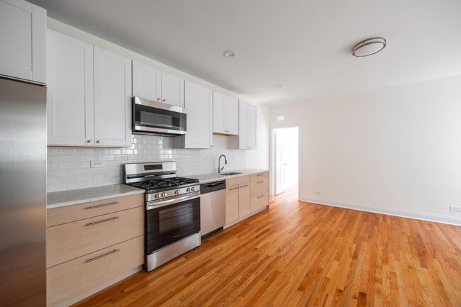 Photo - 3107 North Harding Avenue #2N Apartment