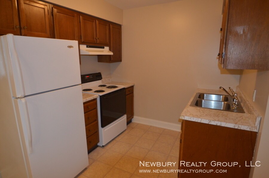 Primary Photo - Charming One-Bedroom Apartment Available Now