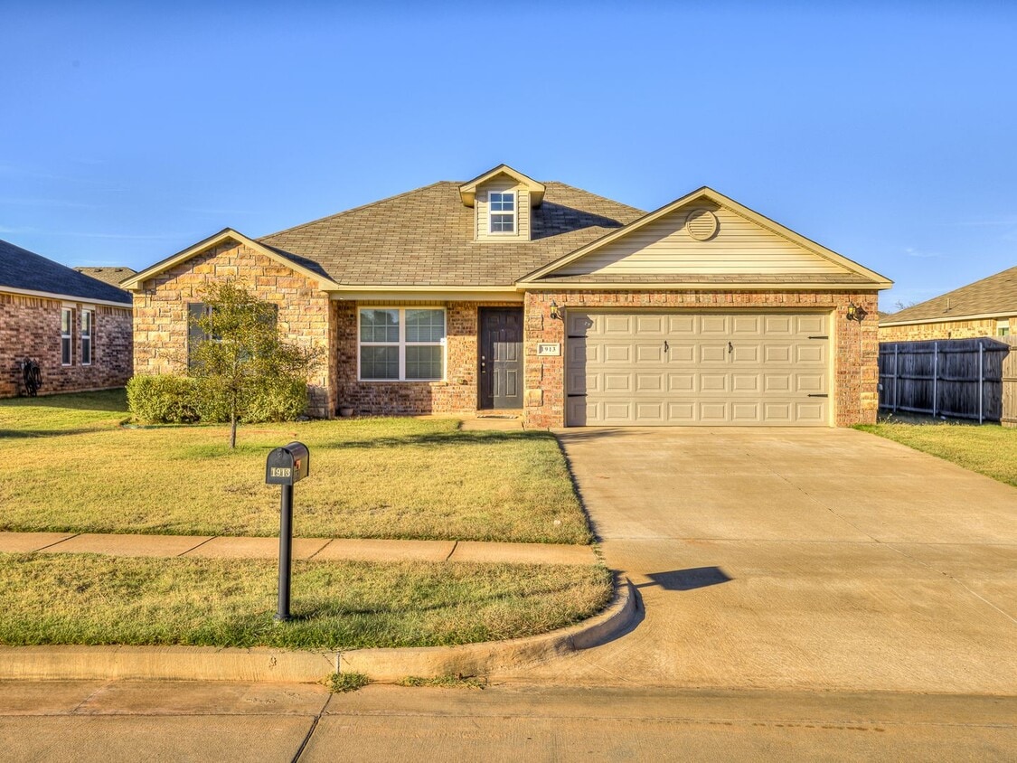 Cute home in Mustang schools + 3 bedrooms + 2 bathrooms - Cute home in Mustang schools + 3 bedrooms + 2 bathrooms