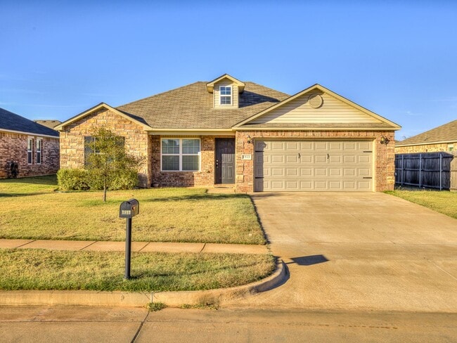 Cute home in Mustang schools + 3 bedrooms + 2 bathrooms - Cute home in Mustang schools + 3 bedrooms + 2 bathrooms