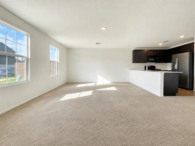 Foto del edificio - 17709 Sulphur Spring Way