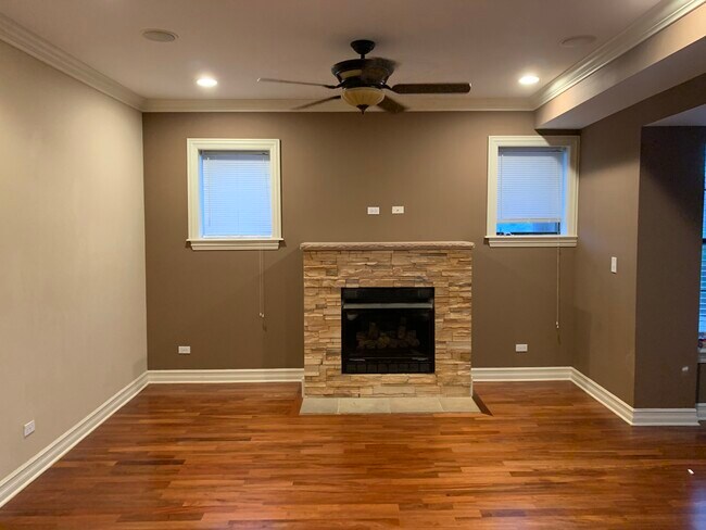 Fire place in living room - 1361 E 64th St