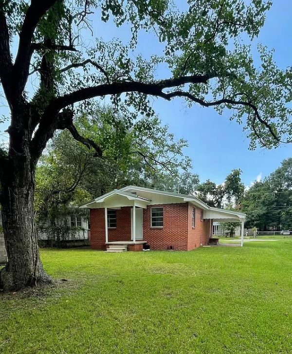Building Photo - 1559 Colgin St