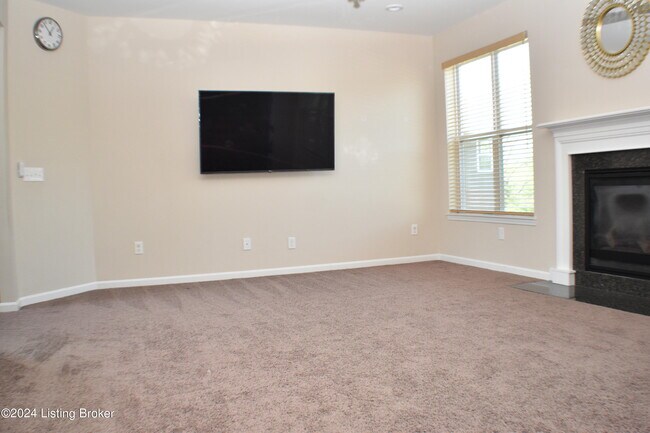 Building Photo - 718 Malone Pl