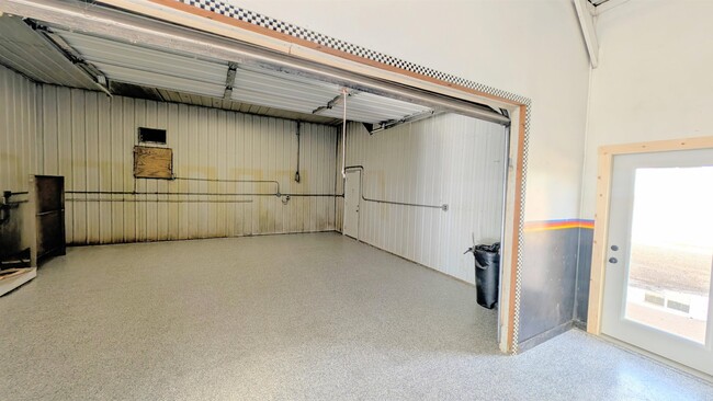 Building Photo - 110 F S Dr