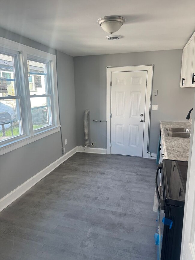 Foto del edificio - 2bd/1ba Apt in downtown Columbia
