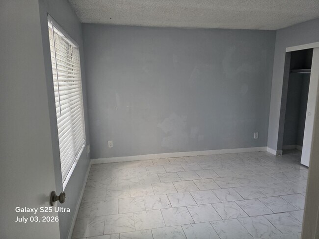 Foto del edificio - 6560 College Grove Dr