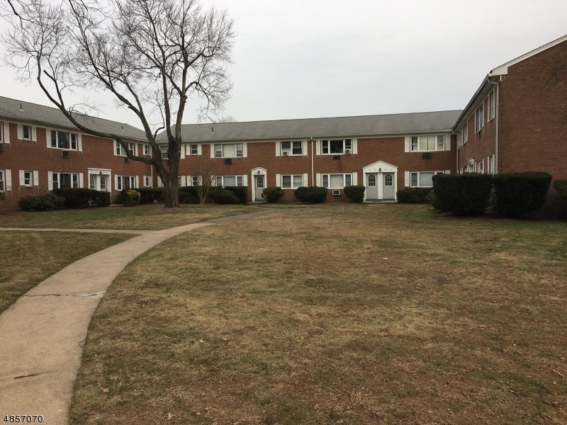 Foto principal - 58 Manchester Ct