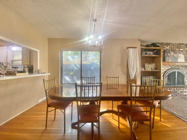 Foto del edificio - Great 3 bed 2 bath rental in Tech Terrace