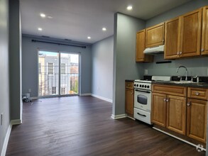 Building Photo - 329 Elm St NW