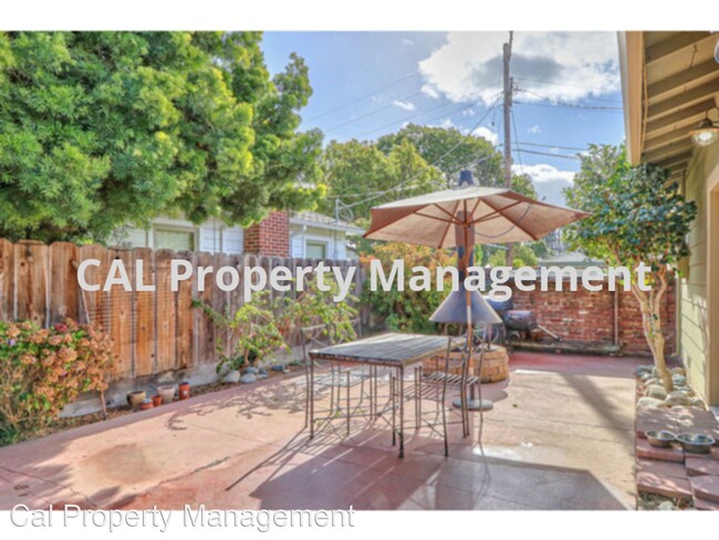 Building Photo - 3 br, 2 bath House - 201 Riker Terrace