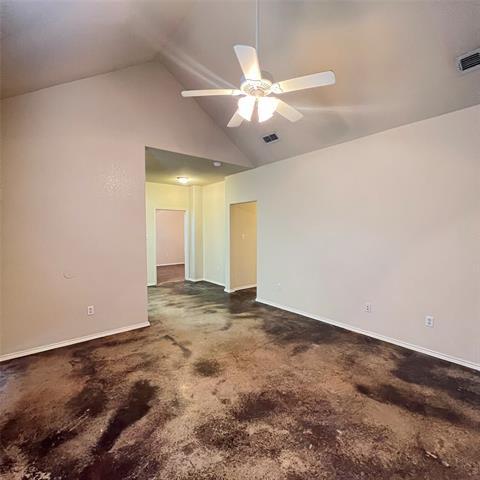 Foto del edificio - 102 Lindas Creek Ln