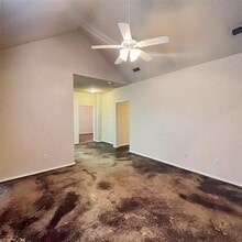 Building Photo - 102 Lindas Creek Ln